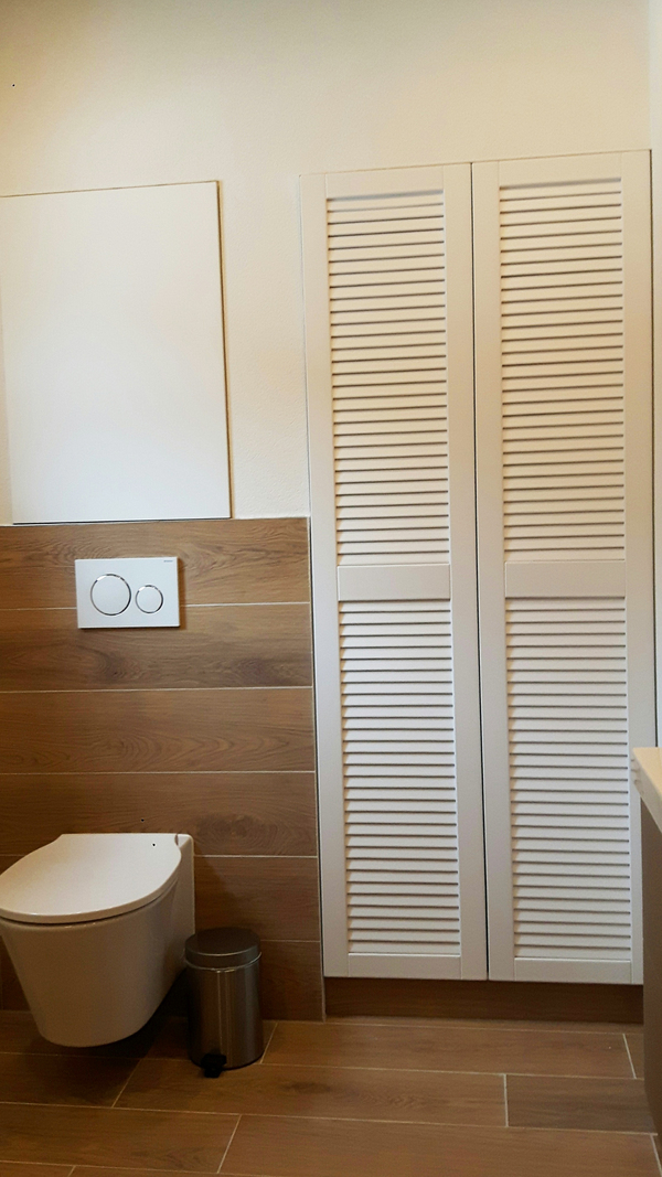 Badezimmerschrank
